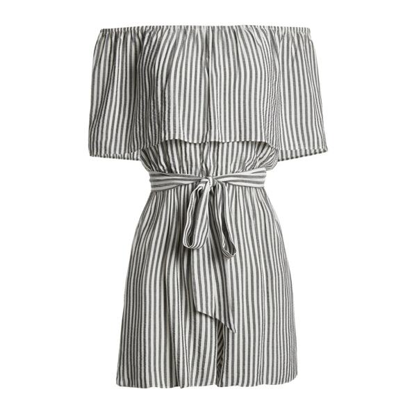 ALICE+OLIVIA Dory Romper Shorts Sz 0 Black Stripe Off Shoulder Ruffled Coastal - Picture 1 of 12